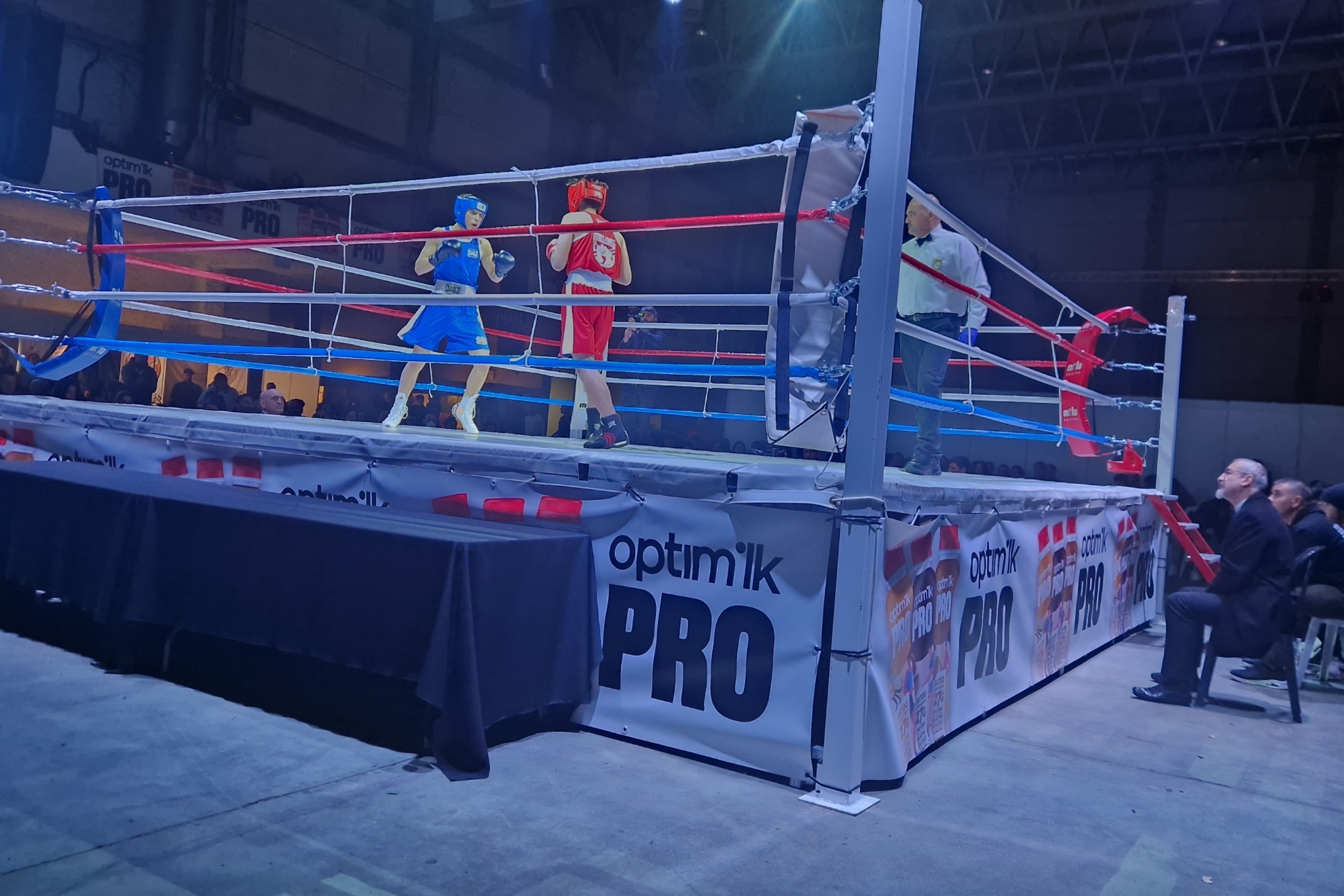 不利的局势 不利的局势